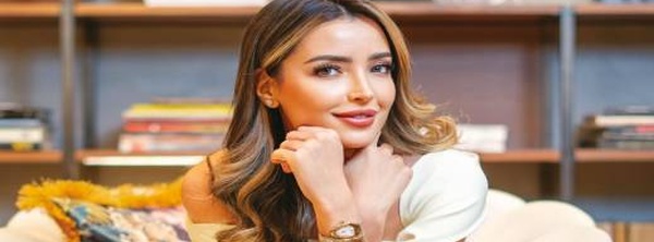 شابة مغربية تتحول إلى مديرة لـ3.8 مليار دولار في دبي