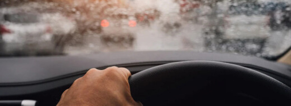 بسبب التقلبات الجوية.. “اوتوروت” تدعو مستعمليها إلى الحيطة والحذر