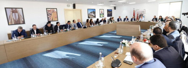 بعد ترجل أخنوش.. “الأحرار” يفتح باب الترشيحات لرئاسة الحزب