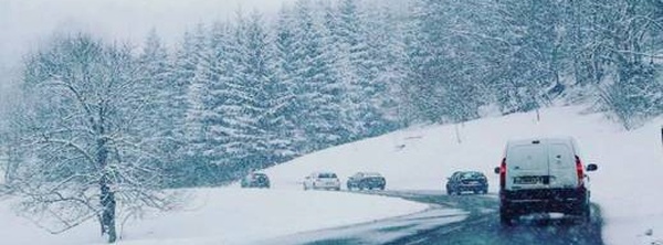 نشرة إنذارية تشمل الحسيمة والدريوش: ثلوج وأمطار وبرد قارس في هذه المناطق