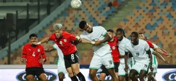 الكاف تعين حكما مغربيا لقيادة مباراة الترتيب