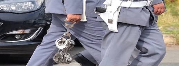 اعتقال مسير صفحة فايسبوك بسبب التحريض على الكراهية ضد مهاجرين أفارقة