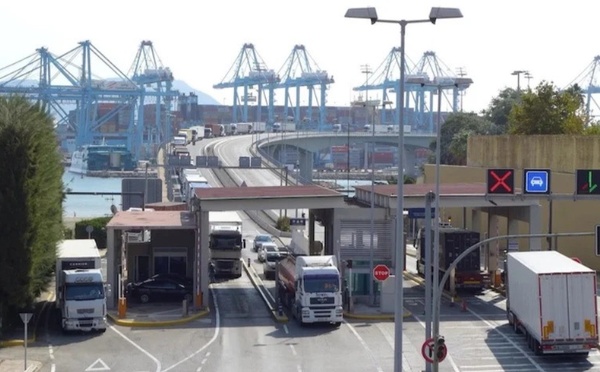 إسبانيا تخفف من غرامات الغازوال على سائقي الشاحنات المغاربة