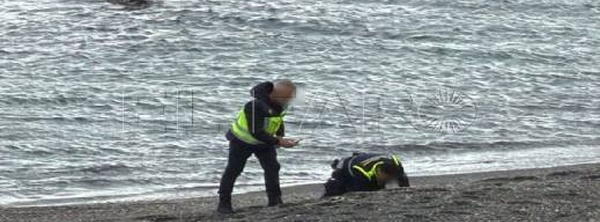 تفاصيل الاستنفار الأمني بشاطئ تراخال بسبتة عقب اكتشاف قنبلة يدوية