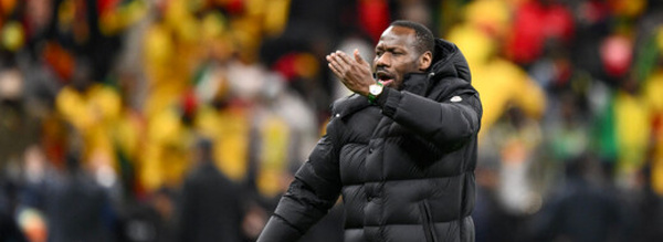 مدرب ولاعبو السنغال يمثلون أمام لجنة الانضباط بالكاف 