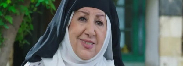 العثور على نجمة “باب الحارة” متوفاة في منزلها بظروف غامضة