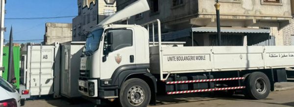 مخبزة متنقلة للأمن الوطني تؤمن الخبز لمتضرري فيضانات القصر الكبير