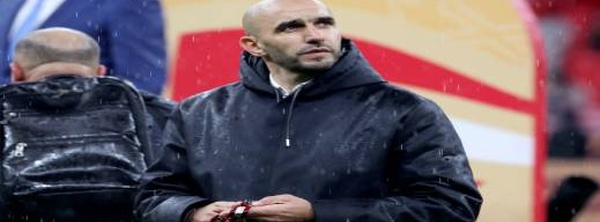 تفاصيل تعرض وليد الركراكي لإهانات ومعاملة غير لائقة بمطعم في الرباط