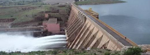 سد وادي المخازن يستقبل 518 مليون متر مكعب من المياه في أسبوع واحد