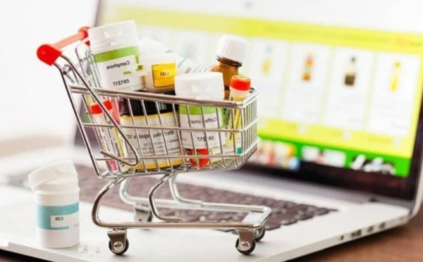 بيع أدوية دون ترخيص على مواقع التواصل يثير مخاوف صحية بالمغرب