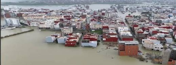 14 مليون سنتيم لإعادة بناء المنازل المنهارة 6000 درهم دعم مالي للأسر المتضررة من الفيضانات