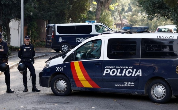 الشرطة الإسبانية توقف مبحوثاً عنه مغربيا للاشتباه في تهريب المهاجرين