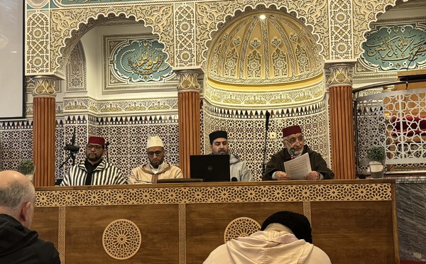 تجمع مسلمي بلجيكا ينظم محاضرة علمية بمسجد الخليل في بروكسل تحت عنوان: في رحاب رمضان