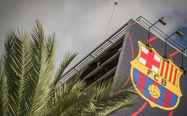 الاتحاد الأوروبي لكرة القدم يفرض عقوبات قاسية  على برشلونة