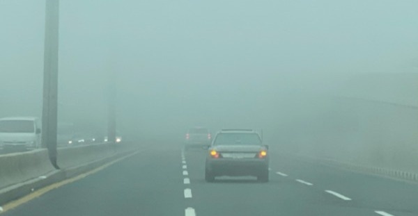 انخفاض الرؤية وغبار كثيف.. المديرية العامة للأرصاد تحذر مستعملي الطريق