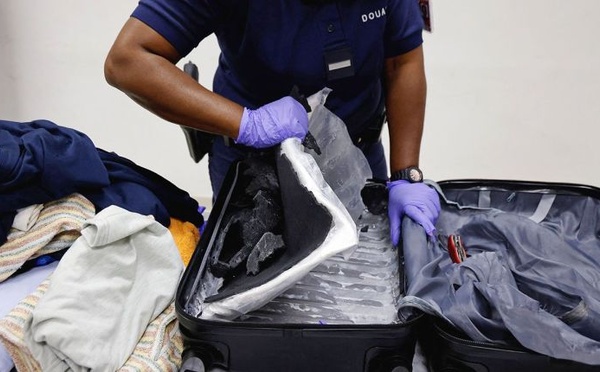 المؤبد لمغربية وشقيقيها من أسرة معروفة  في قضية كوكايين بأبوظبي