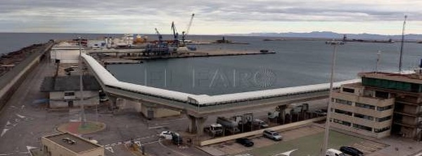 تسرب في أنابيب الغاز بميناء مليلية.. بروتوكول أمني مشدد وإخلاء للمناطق المحيطة لتجنب الكارثة