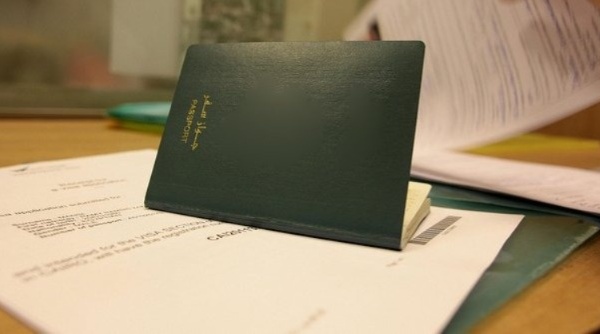 1235 مغربيا يتخلون عن جوازات السفر الإيطالية والقنصلية تعيدها للسلطات