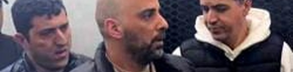 محمد حاكي يغادر السجن لوداع والده في الحسيمة