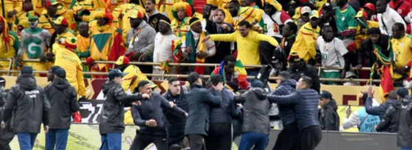 طلب جديد بالسراح لمشجعين سنغاليين.. واستئنافية الرباط تؤجل البت فيه إلى نهاية مارس