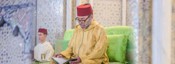 جلالة الملك يترأس حفل إحياء ليلة القدر بالقصر الملكي العامر بالرباط