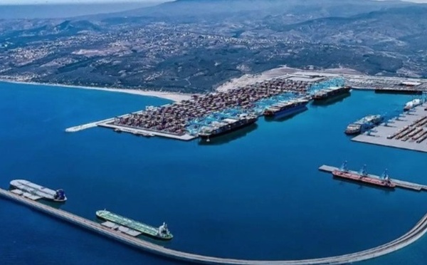 ميناء الناظور غرب المتوسط يعزز نفوذ المغرب ويزيد الضغط على الموانئ الإسبانية