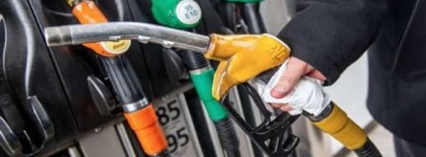 هل يقفز الغازوال إلى 18 درهما؟ نقابي مغربي يدق ناقوس الخطر