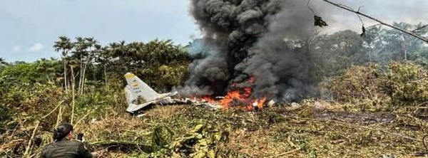 تحطم طائرة عسكرية في كولومبيا يخلف عشرات القتلى.. تفاصيل السقوط المأساوي