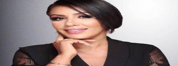 ممثلة مغربية بإسبانيا تستغيث: إضراب العدول يهدد ملف التجمع العائلي لوالدي المسنين بالإلغاء