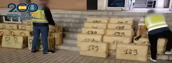 عملية أمنية ضخمة تضرب بارونات المخدرات.. 15 موقوفا وحجز ملايين اليوروهات