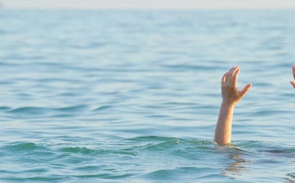 أب ينحدر من الريف وابنه ينقذان قاصرا من الغرق في شاطئ ترابانا بمليلية