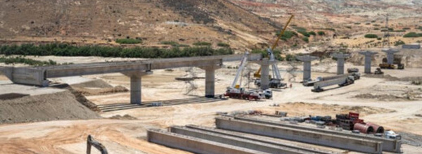 شركات مغربية تظفر بأربعة أشطر من مشروع الربط السككي لميناء الناظور