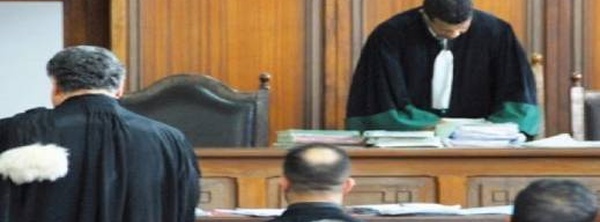 ابتدائية الدريوش تدين منتحل صفة قائد مركز الدرك الملكي بالسجن النافذ والغرامة