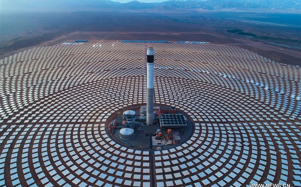 المغرب يضاعف قدراته في الطاقات المتجددة خلال عقد ويعزز موقعه إقليمياً