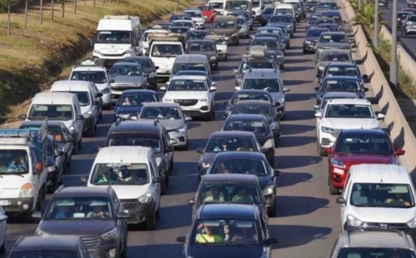 "أوتوروت"  توجه تحذيرا  للسائقين  بسبب رياح قوية