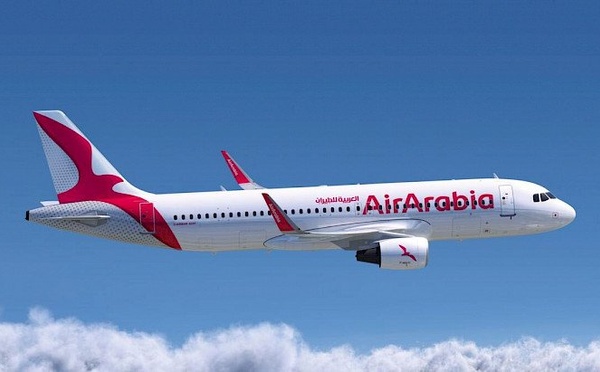 غضب عارم يلاحق "العربية للطيران" بعد فقدان حقائب عشرات المسافرين في رحلة من الناظور صوب برشلونة