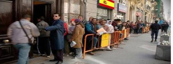 المغاربة يمثلون 3% فقط من "تسوية إسبانيا الكبرى" وأمريكا اللاتينية تكتسح بـ 86%