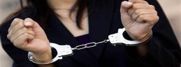 قصة أغرب من الخيال.. توقيف شابة داخل المحكمة بتهمة انتحال صفة محامية