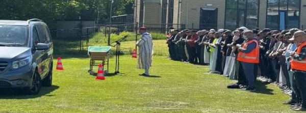 جنازة مهيبة لـ“نور” في هولندا.. 1500 شخص يودّعون طفلة مغربية وسط صدمة كبيرة