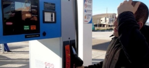 الحكومة تدافع عن أسعار المحروقات وتربطها بتقلبات الأسواق العالمية