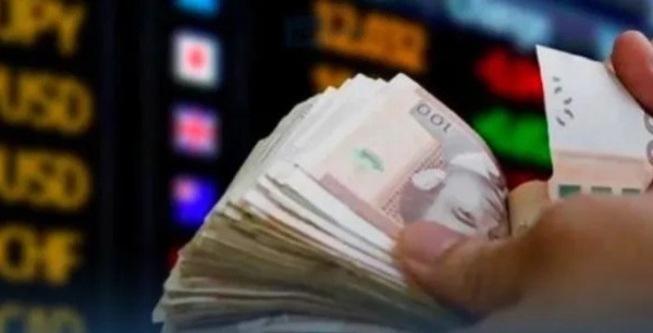 الجالية المغربية على موعد مع مفاجأة في سعر الصرف قبل العودة الصيفية