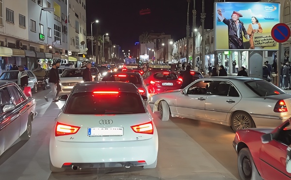 قبل ذروة الصيف.. هل تستبق جماعة الناظور الأزمة وتعتمد نظام "الاتجاه الواحد" و "الركن بالجانب الواحد" لفك الاختناق المروري؟