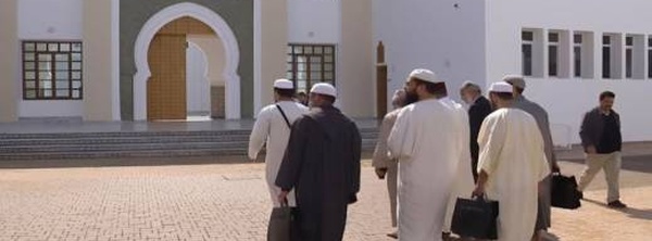 500 درهم لكل مستفيد.. انطلاق صرف إعانة عيد الأضحى للقيمين الدينيين