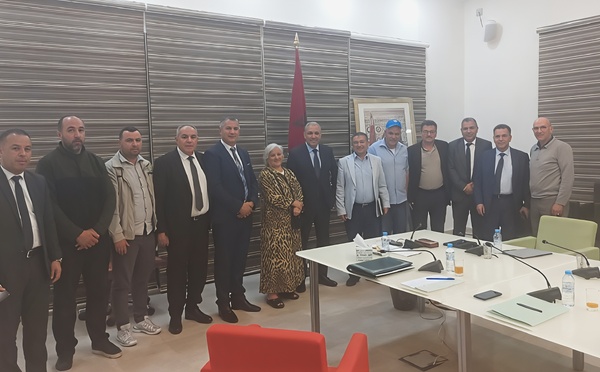 مسيرة احتجاجية بوجدة تعجل بفتح حوار مع والي جهة الشرق لإنهاء أزمة النقل الحضري بالمدينة