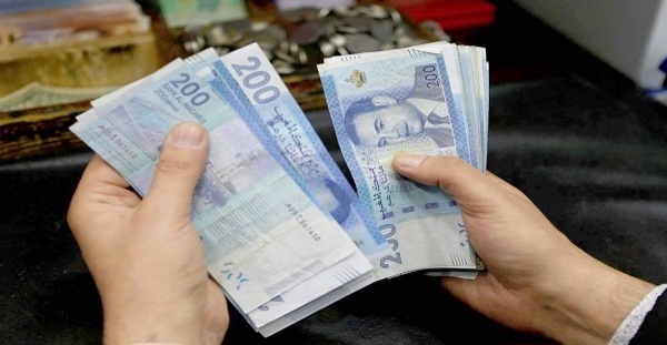 الجمارك تتمكن من حجز 181 مليون درهم من العملات الأجنبية