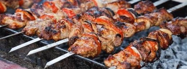 مرضى السكري في عيد الأضحى.. نصائح طبية لتفادي الجلطات ومضاعفات لحم الغنم والحلويات