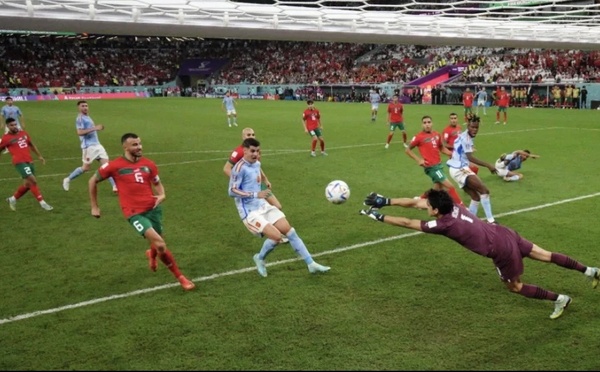 مدافع إسباني يتوقع مواجهة المغرب وإسبانيا في نهائي كأس العالم