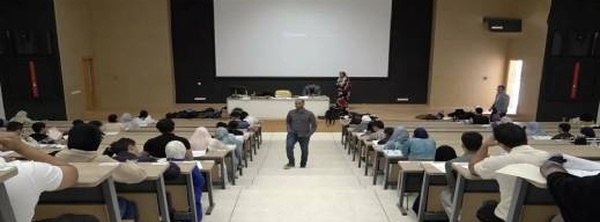 هام للناجحين في البكالوريا بالناظور.. انطلاق التسجيل في مباراة الطب.. أكثر من 7300 مقعد وتفاصيل الانتقاء