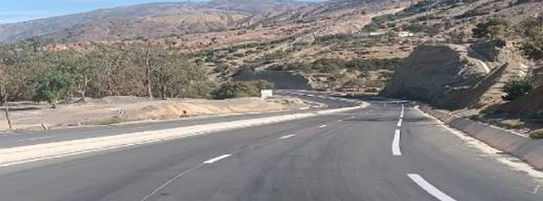 نزار بركة يعلن إطلاق دراسة لإنجاز طريق سيار يربط بين تطوان والحسيمة