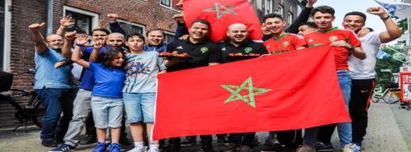 صحيفة هولندية: مواجهة المغرب وهولندا تتجاوز كرة القدم إلى قضايا الهوية والانتماء